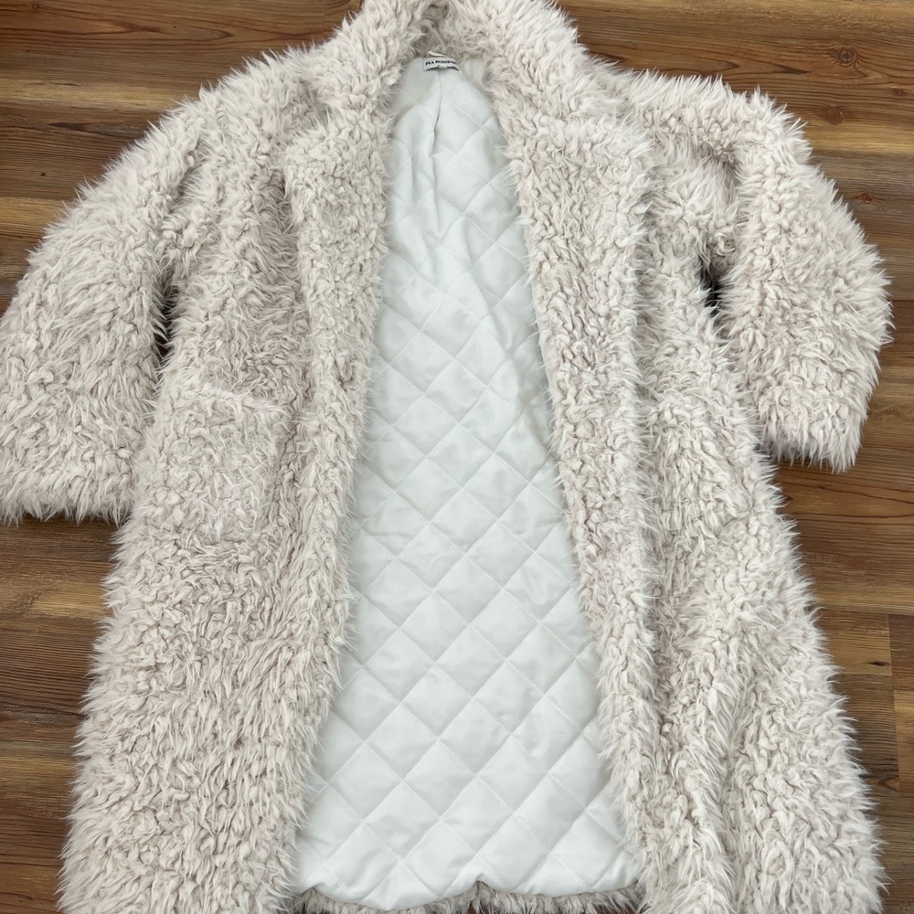 Coat - Picture 2 of 2